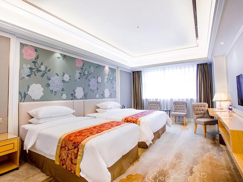 Vienna International Hotel Hangzhou South Railway Station Exterior photo